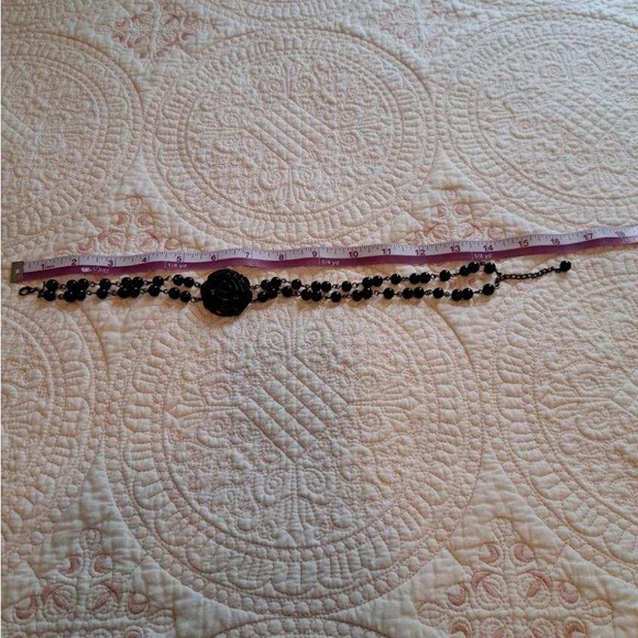 Black Rose Beaded ChokerNecklace - Picture 5 of 6